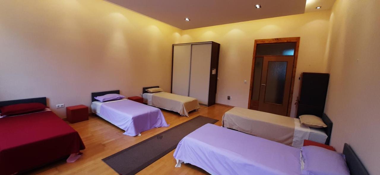 Infinity Boutique Hostel (Adults Only) ซาราเยโว ภายนอก รูปภาพ
