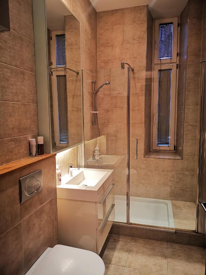 Infinity Boutique Hostel (Adults Only) ซาราเยโว ภายนอก รูปภาพ